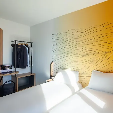 Saint-denis Porte De Paris Hotel 3*