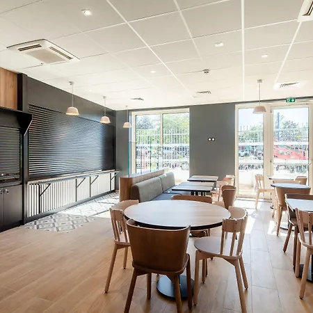 Saint-denis Porte De Paris Hotel 3*